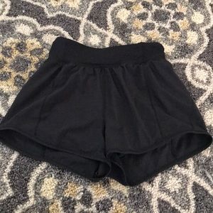 Lulu shorts size 4